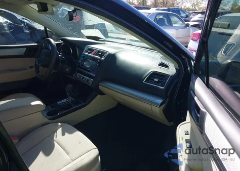 2018 Subaru Outback 2.5I z USA, uszkodzony, nr VIN 4S4BSAAC3J3236929